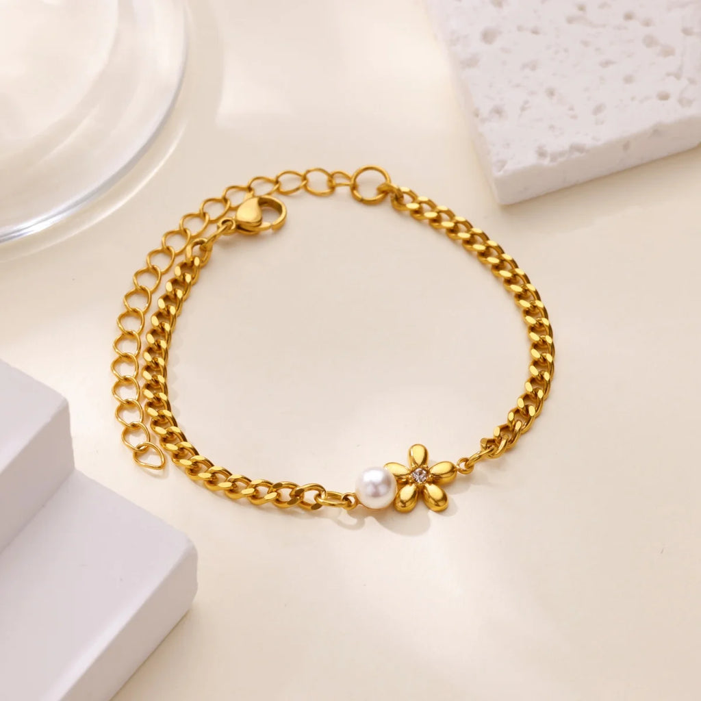 40 Exquisite Elegant Chain Bracelets For Women 18K Gold-Plated Shiny Zircon Inlaid Flower Cuff Bracelet Female Jewelry Gift