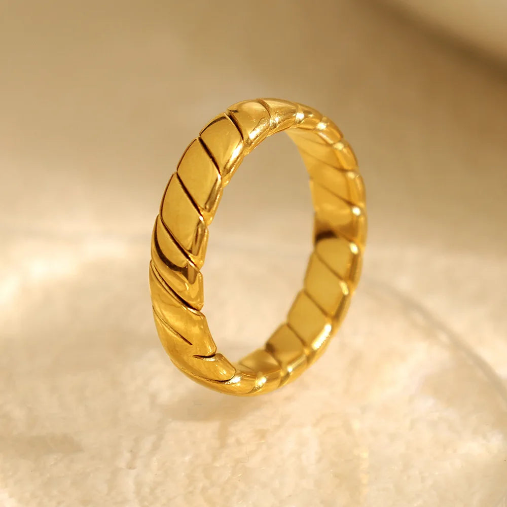 French-style ins minimalist luxury fashion geometric woven textured simple ring, high-end feeling ring